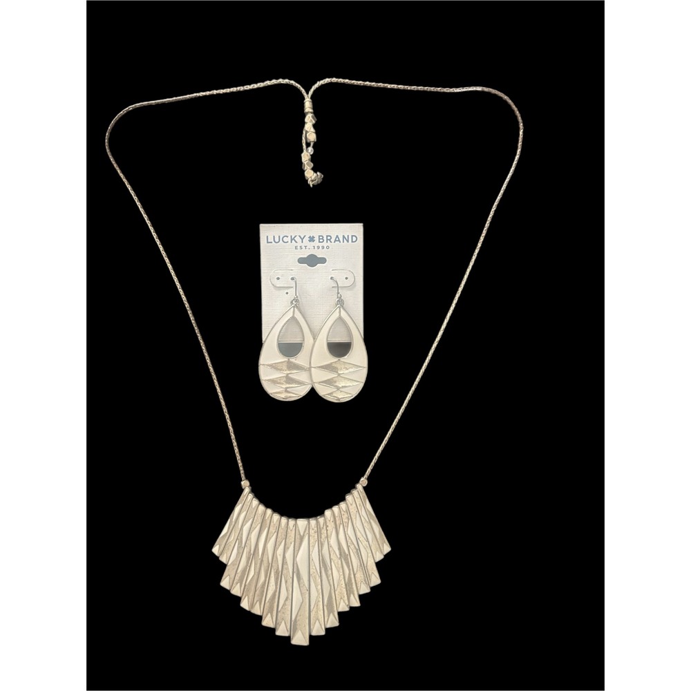 Lucky Brand White Enamel Gold Tone Statement Necklace & Earrings Set